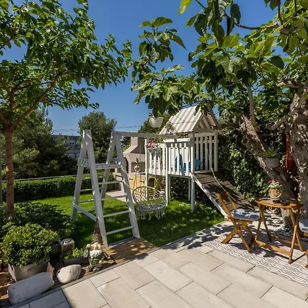 Villa Katess With Heated Pool Split Exterior photo