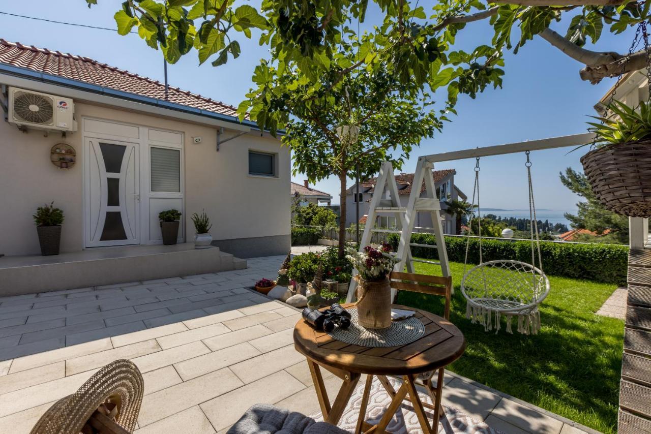 Katess With Heated Pool Villa *