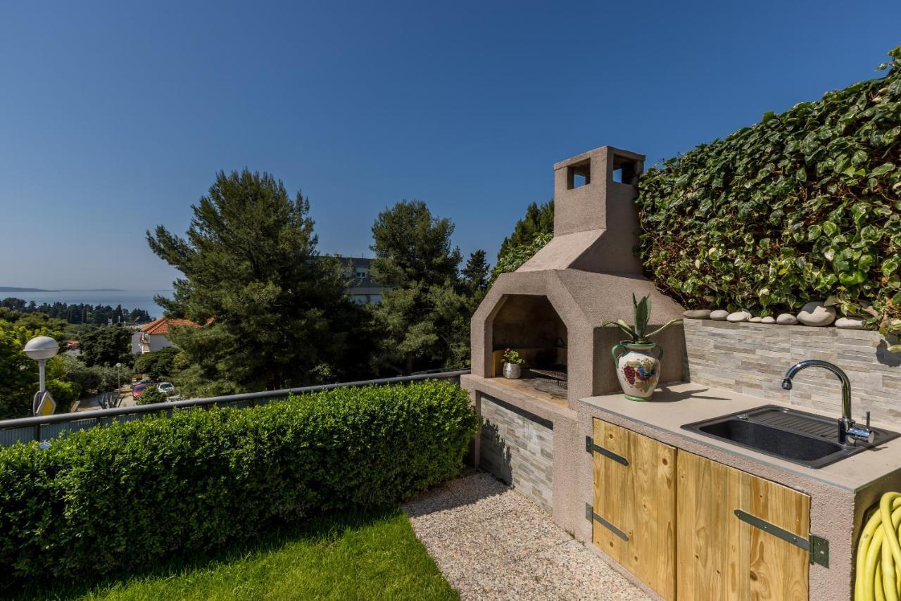Katess With Heated Pool Villa *