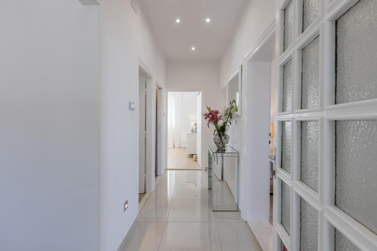 Villa Katess With Heated Pool *