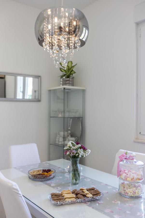 Katess With Heated Pool Villa Split